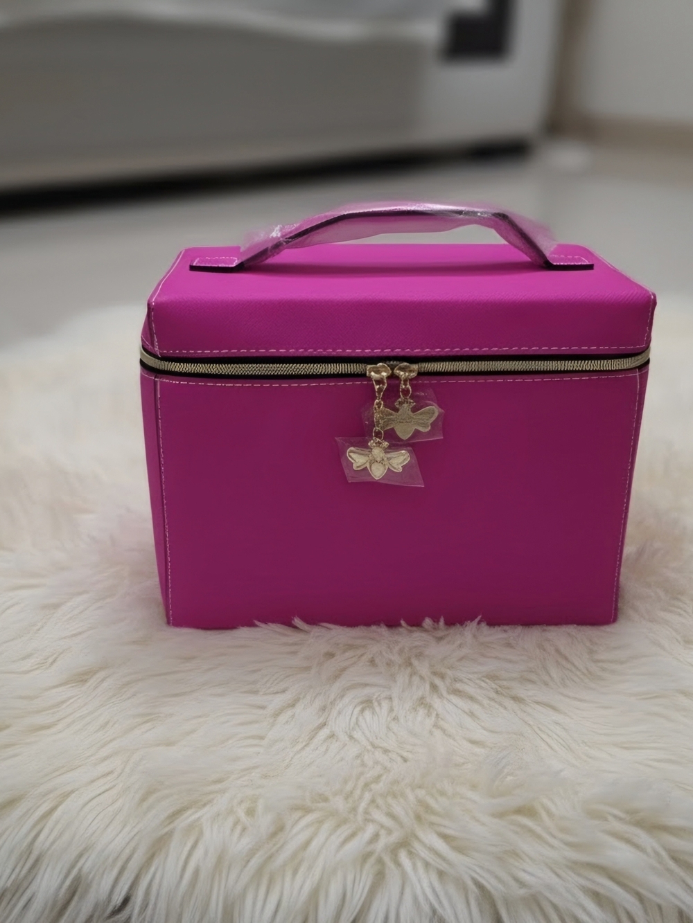 Estee Lauder Pink Structured Cosmetic Train Case